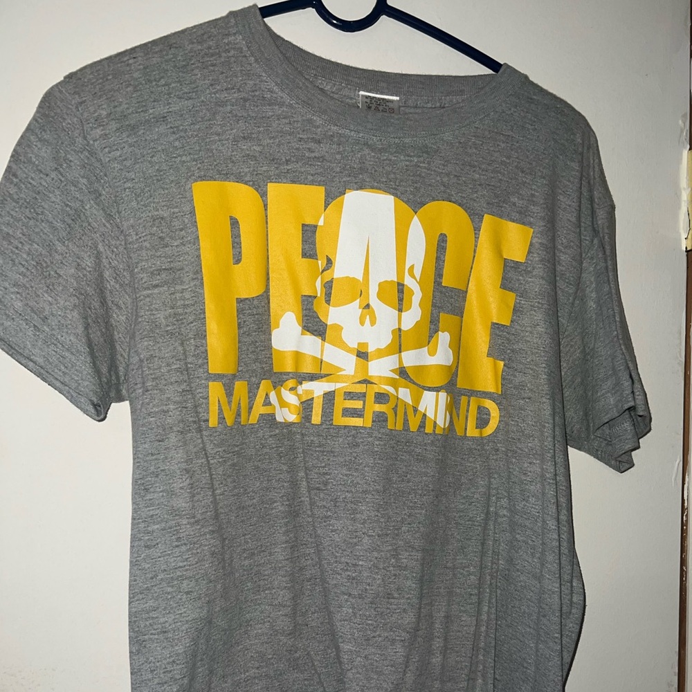 Mastermind Japan t shirt sz M, fits like a small